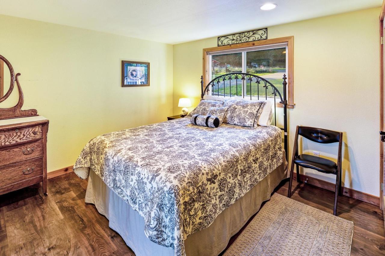 Obstruction Pass Cottage Olga Bagian luar foto